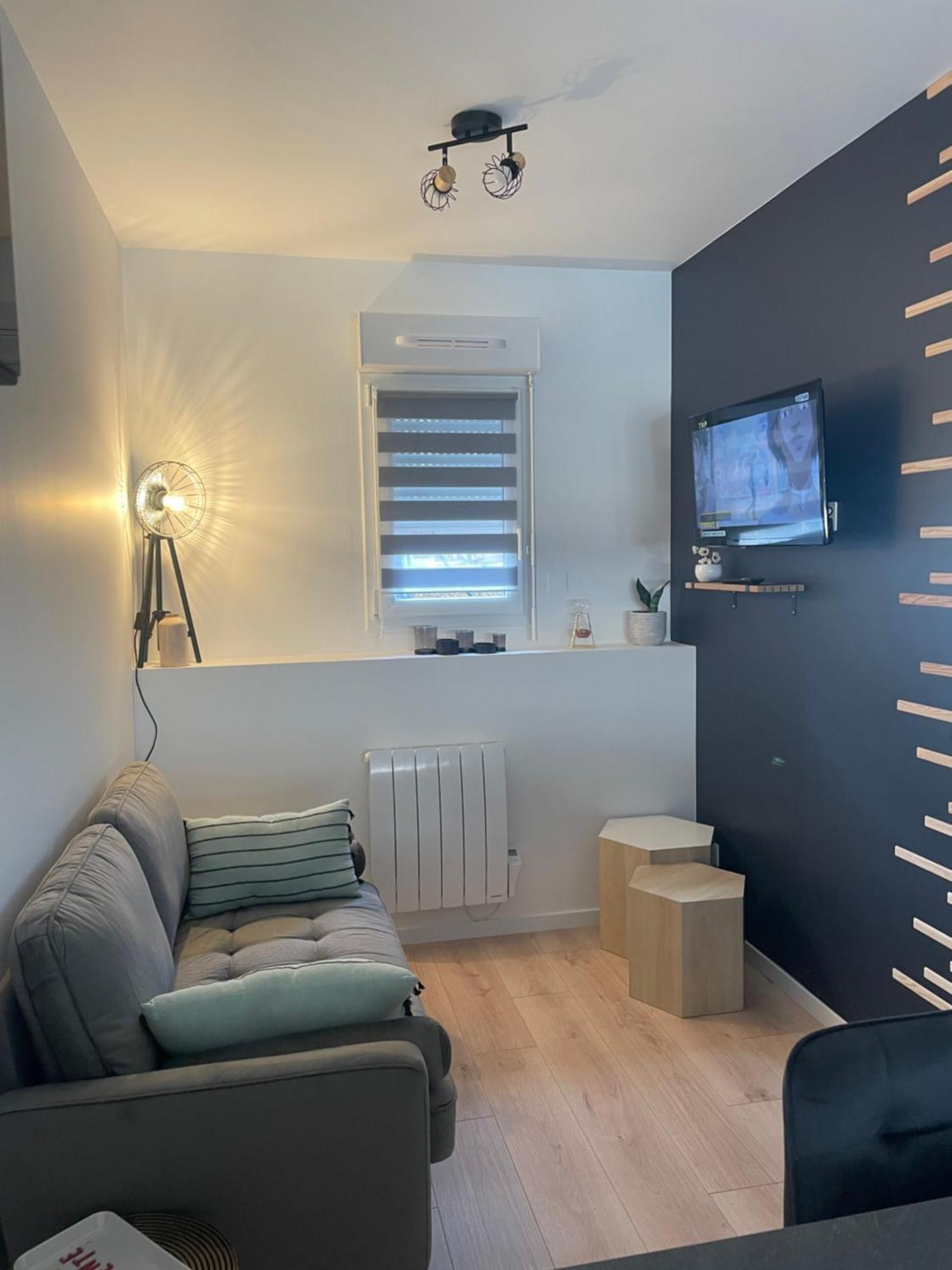 Appartement Tiny House Moderne, Avec Terrasse à Changé Extérieur photo